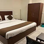 Hotel Le Blue Moon