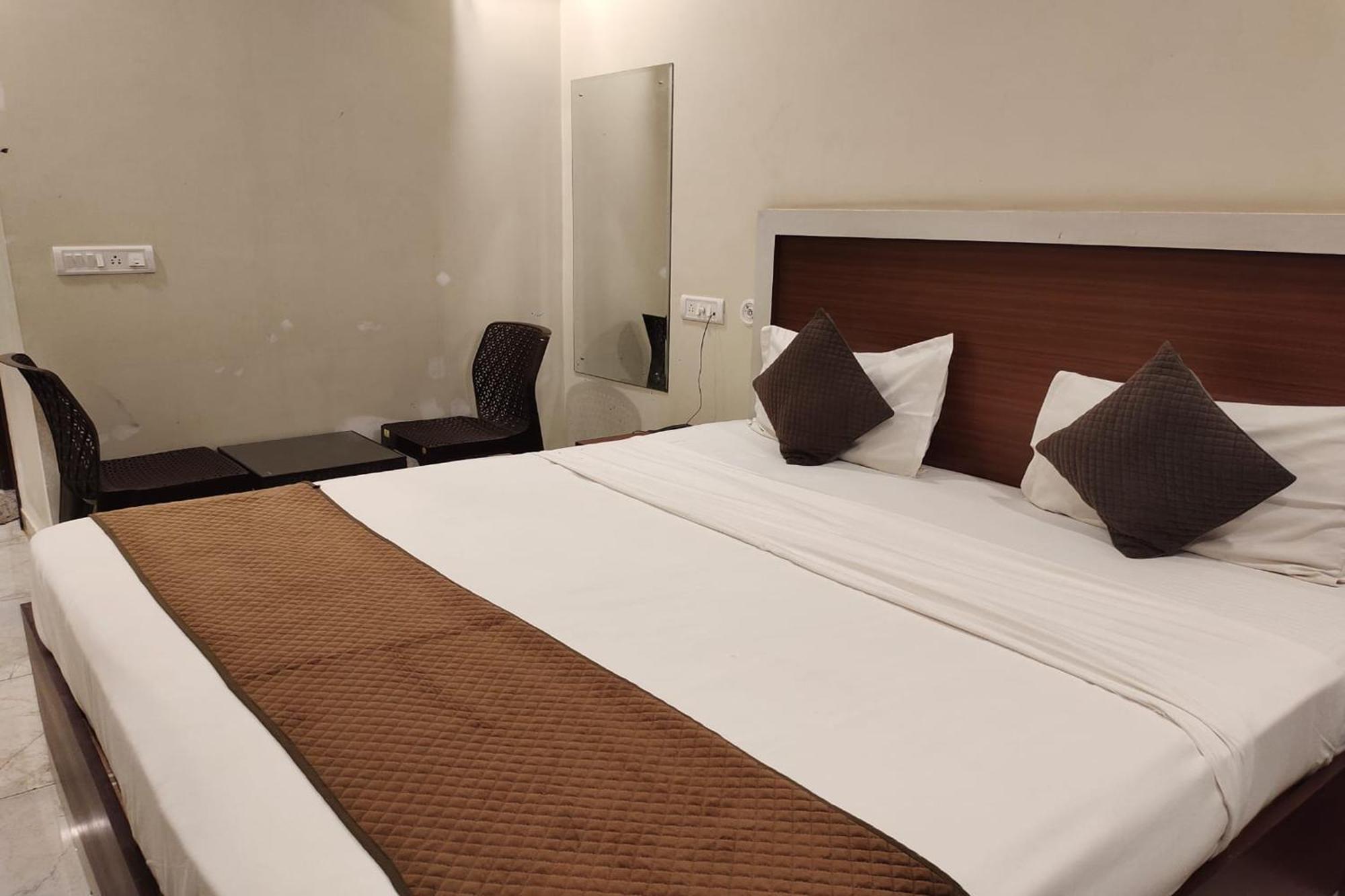 Hotel Le Blue Moon