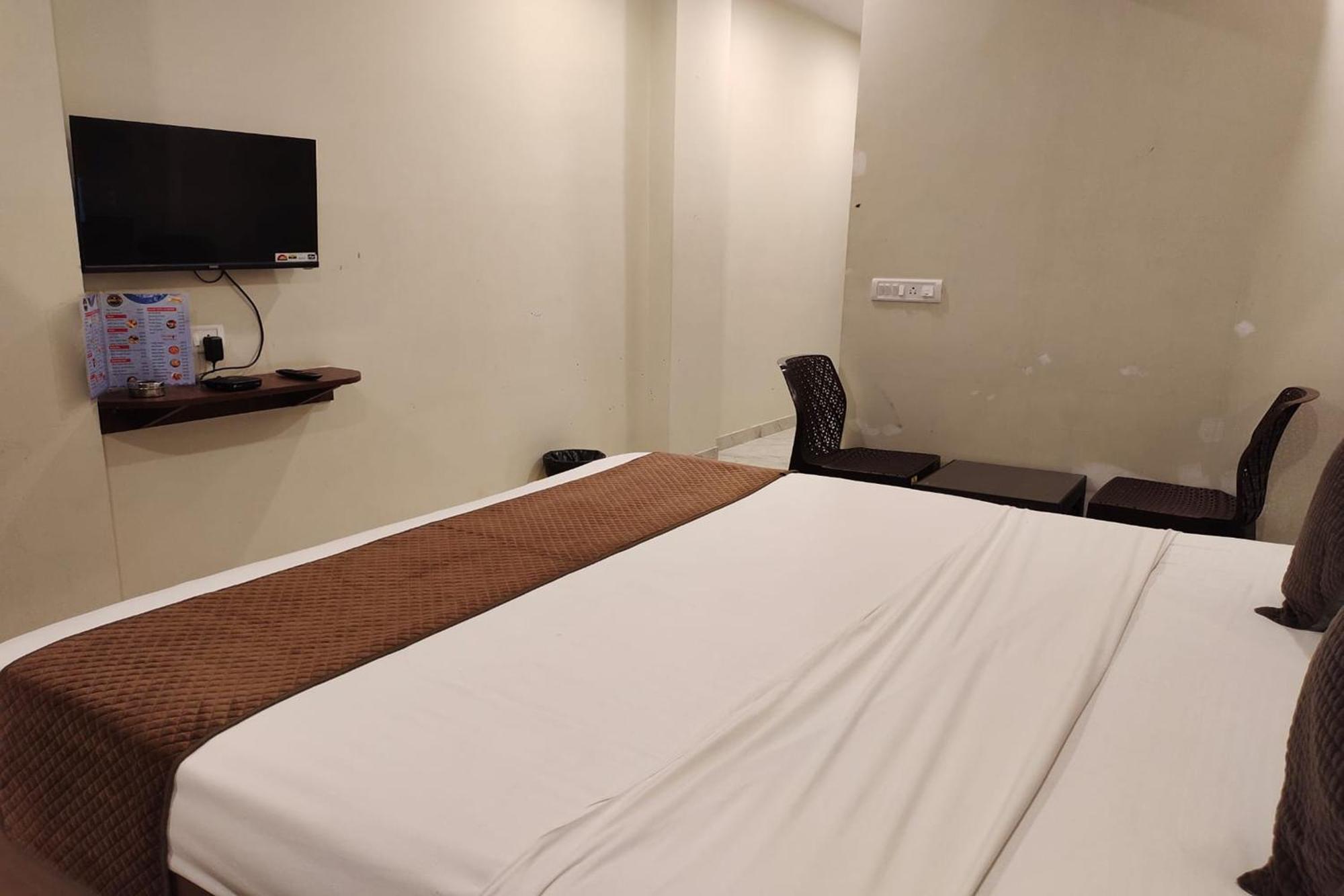 Le Blue Moon Hotel 3*