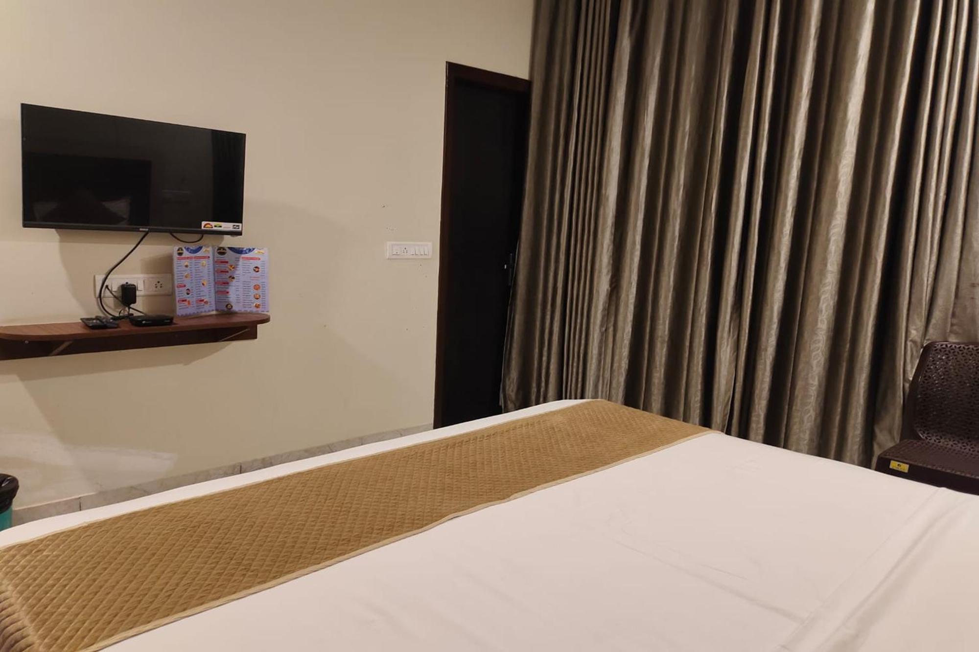 Hotel Le Blue Moon